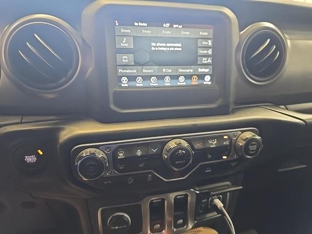 Photo of 2023 Bright White Clearcoat Jeep Wrangler
