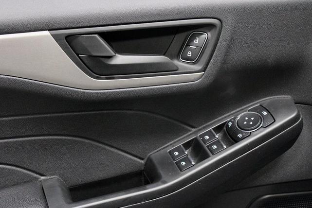 Photo of 2022 Ice Blue Ford Escape