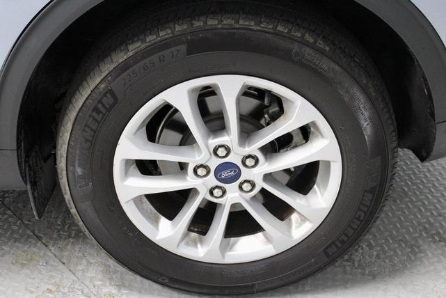 Photo of 2022 Ice Blue Ford Escape