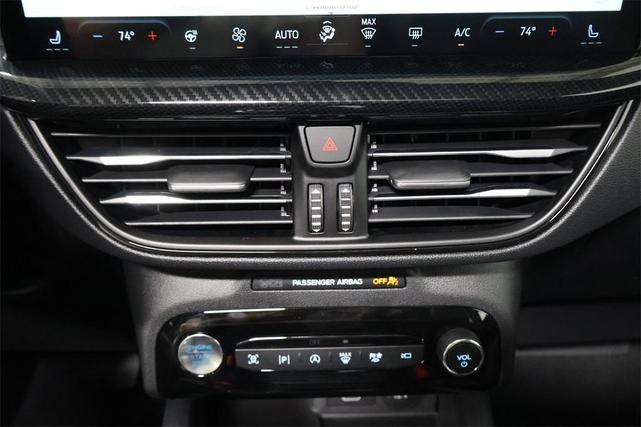 Photo of 2025 Star White Ford Escape