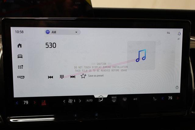 Photo of 2025 Star White Ford Expedition Max