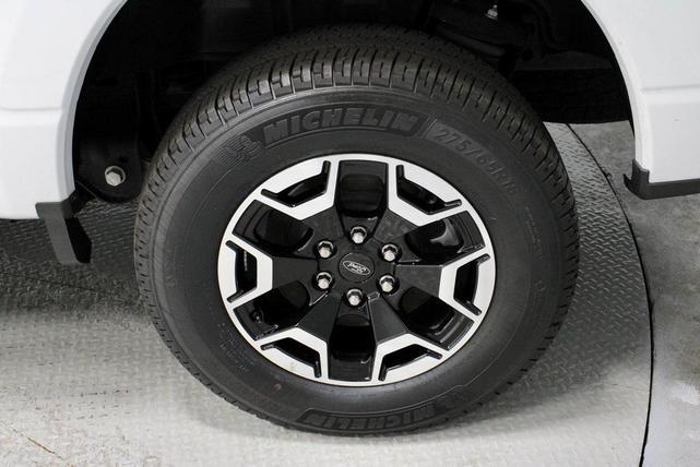 Photo of 2022 Oxford White Ford F-150 Lightning
