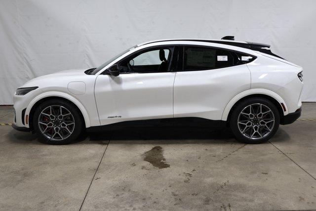 Photo of 2025 Star White Ford Mustang Mach-E