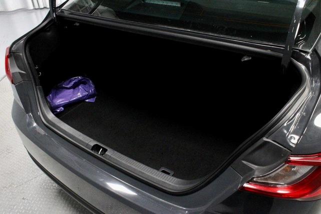Photo of 2025 Metal Toyota Camry