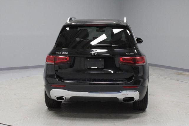 Photo of 2023 Midnight Black Mercedes-Benz GLB 250