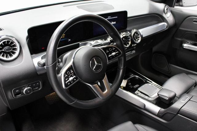 Photo of 2023 Midnight Black Mercedes-Benz GLB 250