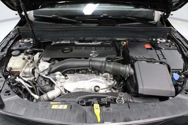 Photo of 2023 Midnight Black Mercedes-Benz GLB 250