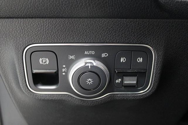 Photo of 2023 Midnight Black Mercedes-Benz GLB 250