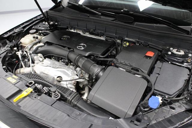 Photo of 2023 Midnight Black Mercedes-Benz GLB 250