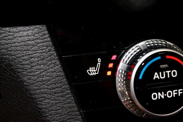 Photo of 2022 Cosmic Blue Metallic Mitsubishi Outlander