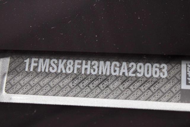 Photo of 2021 Iconic Silver Metallic Ford Explorer