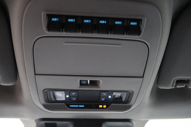 Photo of 2025 Oxford White Ford F-250