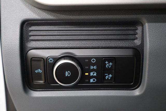 Photo of 2025 Oxford White Ford F-250