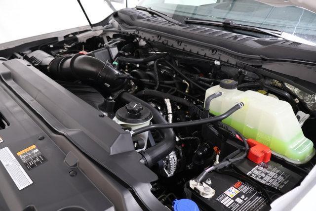 Photo of 2025 Oxford White Ford F-250