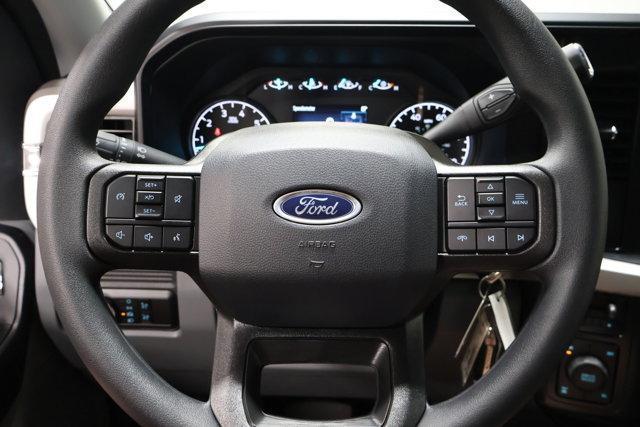 Photo of 2025 Oxford White Ford F-250