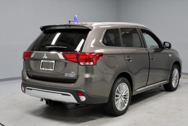 Photo of 2019 Quartz Brown Metallic Mitsubishi Outlander PHEV