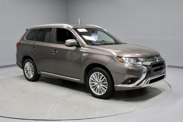 Photo of 2019 Quartz Brown Metallic Mitsubishi Outlander PHEV