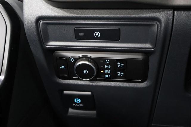 Photo of 2025 Oxford White Ford F-150