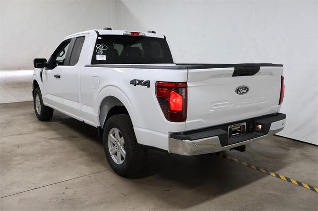 Photo of 2025 Oxford White Ford F-150