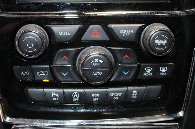 Photo of 2019 Diamond Black Jeep Grand Cherokee