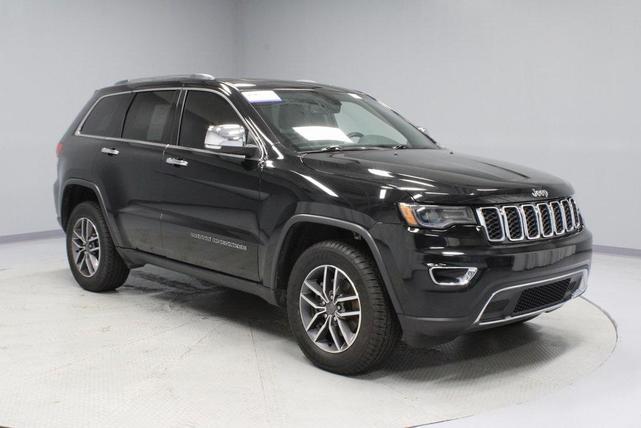 Photo of 2019 Diamond Black Jeep Grand Cherokee