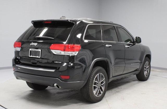 Photo of 2019 Diamond Black Jeep Grand Cherokee