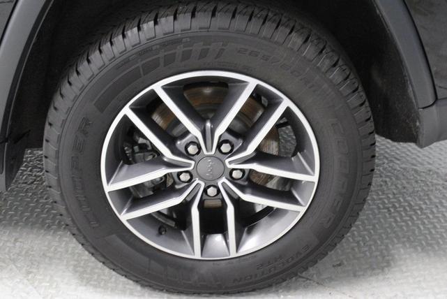 Photo of 2019 Diamond Black Jeep Grand Cherokee