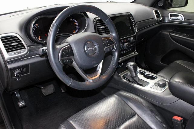 Photo of 2019 Diamond Black Jeep Grand Cherokee