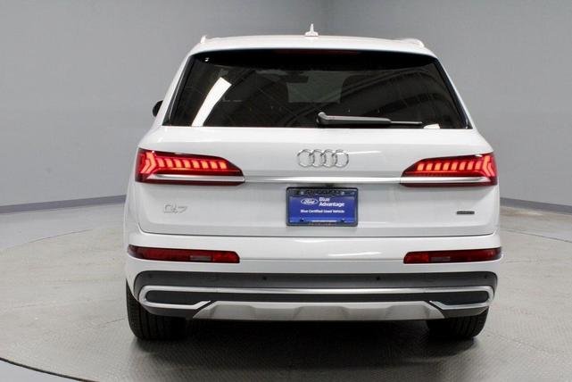 Photo of 2024 Glacier White Metallic Audi Q7