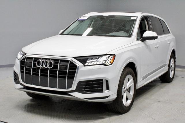 Photo of 2024 Glacier White Metallic Audi Q7