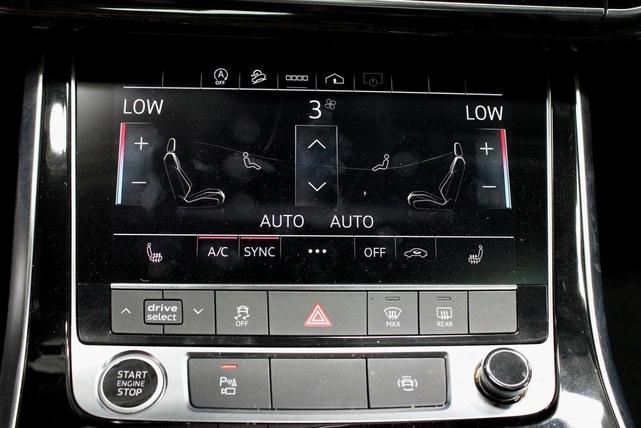 Photo of 2024 Glacier White Metallic Audi Q7