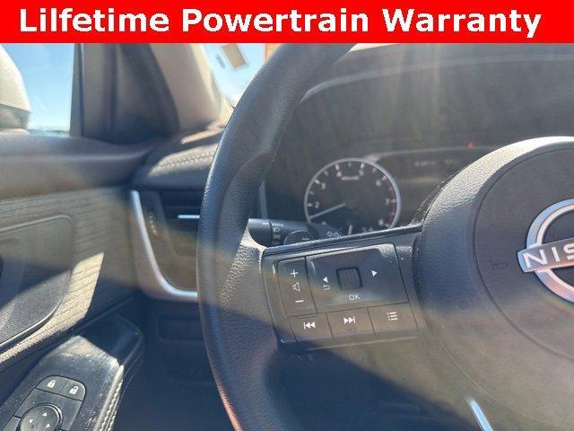 Photo of 2023 Brilliant Silver Metallic Nissan Rogue