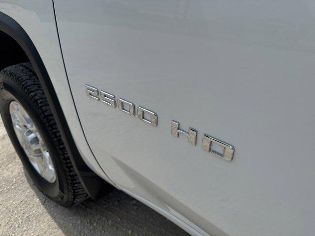 Photo of 2024 Summit White Chevrolet Silverado 2500