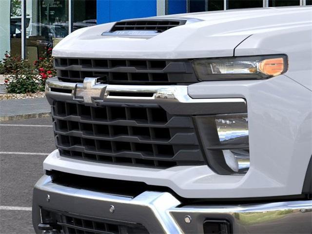 Photo of 2025 Summit White Chevrolet Silverado 2500