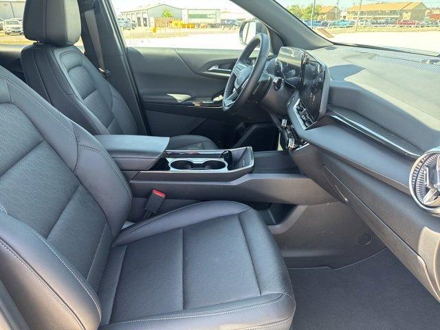 Photo of 2025 Mosaic Black Metallic Chevrolet Equinox