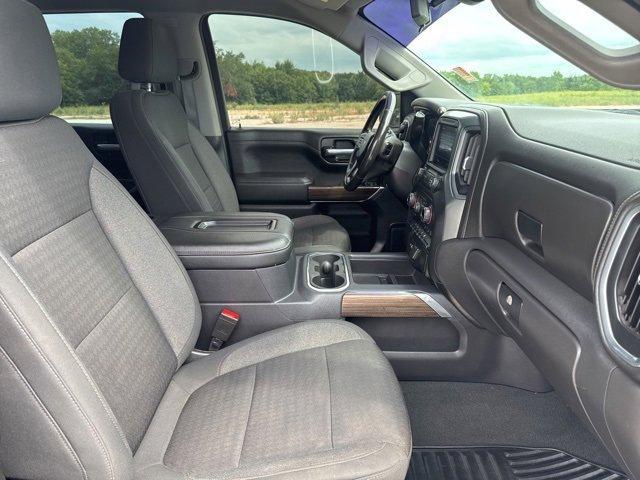 Photo of 2021 Black Chevrolet Silverado 1500