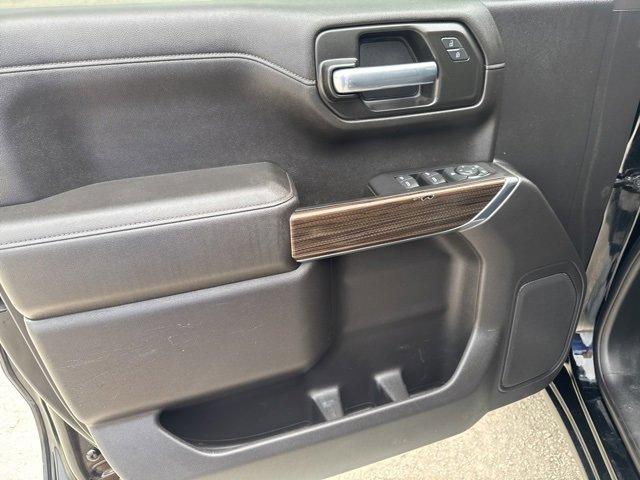 Photo of 2021 Black Chevrolet Silverado 1500