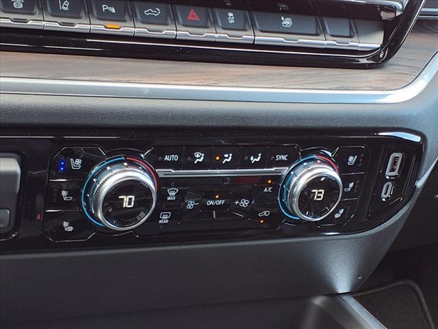 Photo of 2025 Summit White GMC Sierra 2500