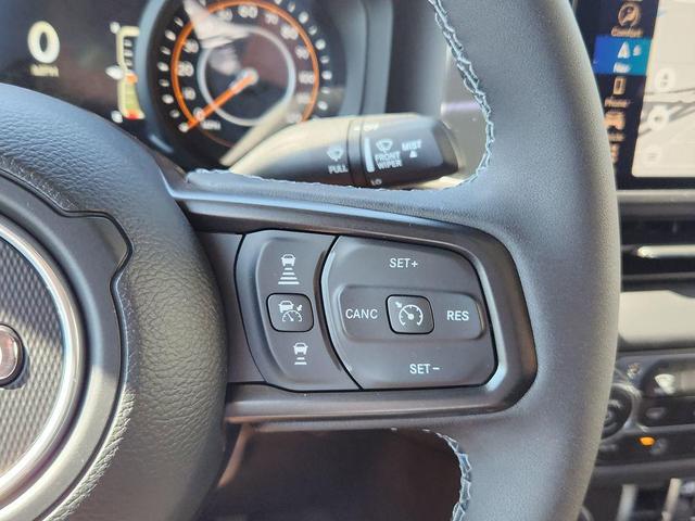 Photo of 2025 Granite Crystal Metallic Clearcoat Jeep Gladiator