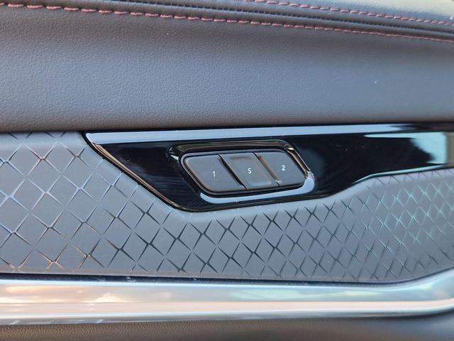 Photo of 2025 Baltic Gray Metallic Clearcoat Jeep Wagoneer S