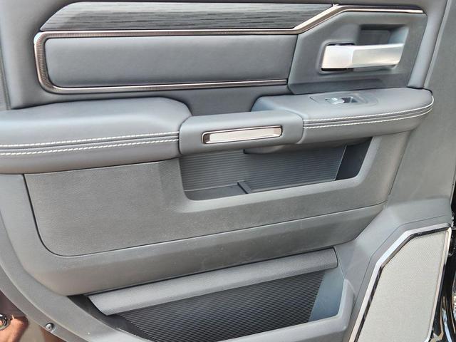 Photo of 2025 Diamond Black Crystal Pearlcoat RAM 2500