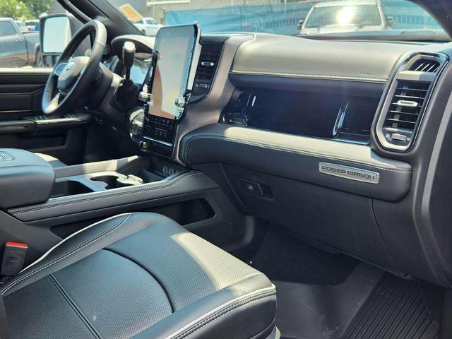 Photo of 2025 Diamond Black Crystal Pearlcoat RAM 2500