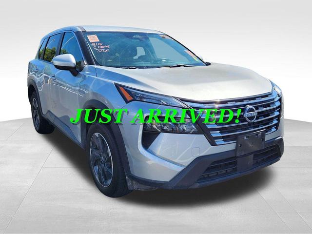 Photo of 2024 Brilliant Silver Metallic Nissan Rogue