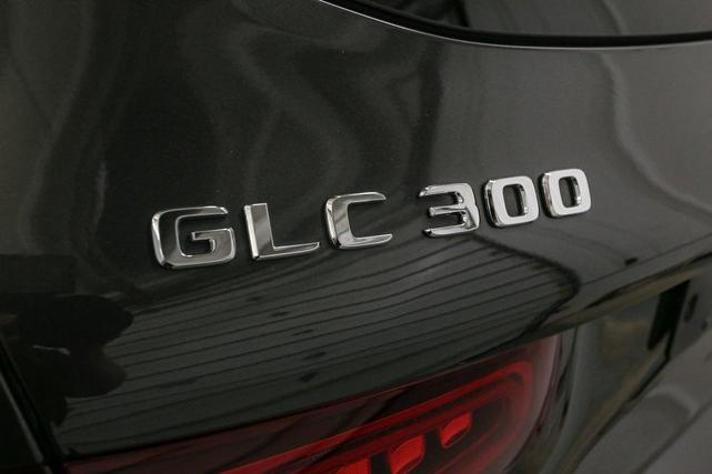 Photo of 2022 Gray Mercedes-Benz GLC 300
