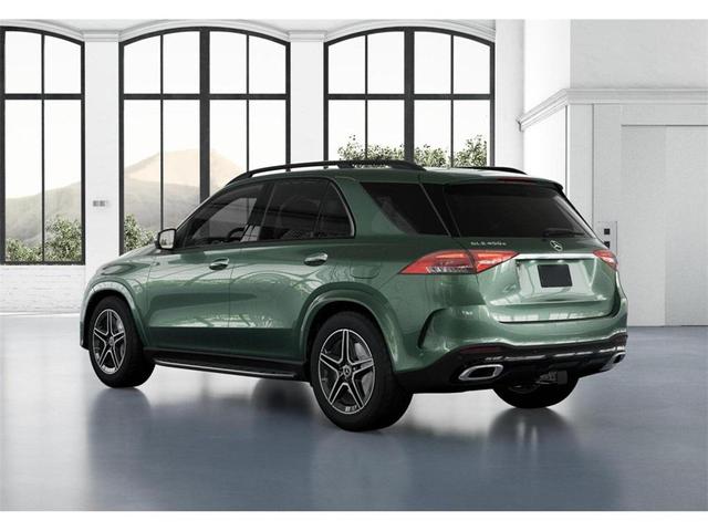 Photo of 2025 MANUFAKTUR Signature Ireland Mid Green Metallic Mercedes-Benz GLE 450e