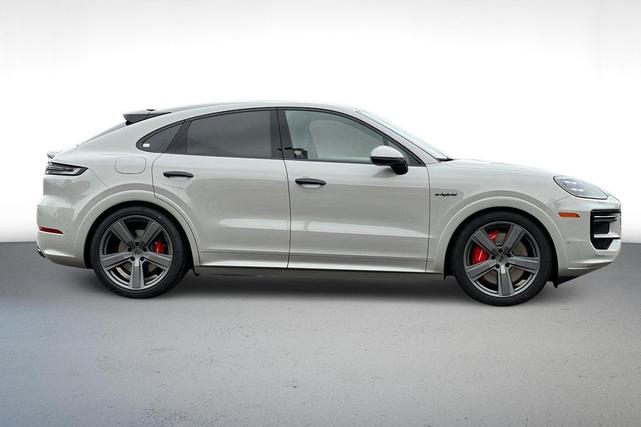 Photo of 2025 Chalk Porsche Cayenne