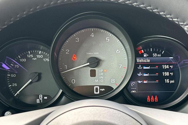 Photo of 2025 Carrara White Metallic Porsche Macan