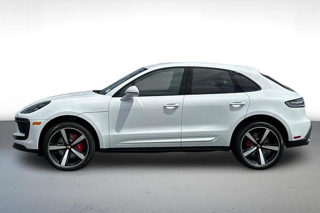 Photo of 2025 Carrara White Metallic Porsche Macan