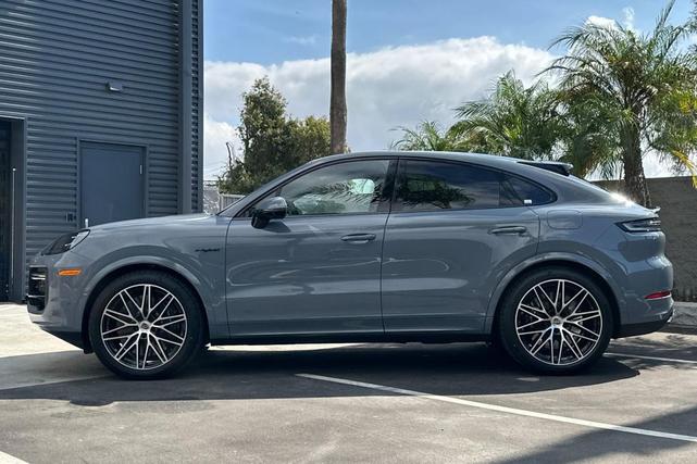 Photo of 2026 Arctic Grey Porsche Cayenne
