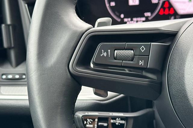 Photo of 2025 Chromite Black Metallic Porsche Cayenne